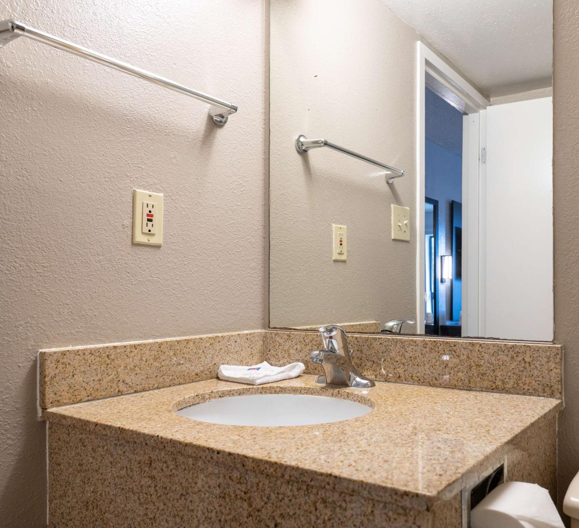Motel 6-Branford, Ct - New Haven Экстерьер фото